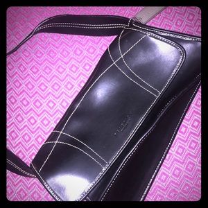 Kenneth Cole Reaction purse